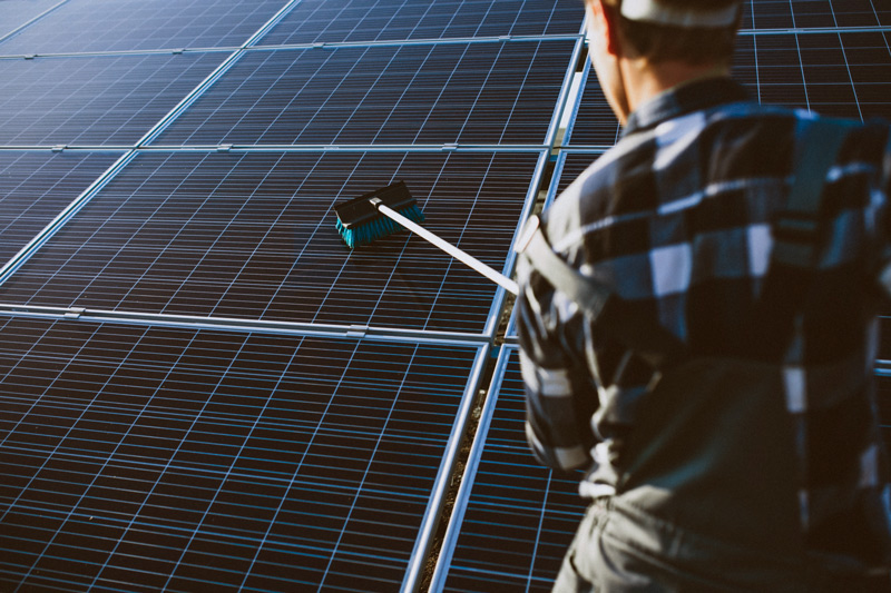 LIMPIEZA DE PANELES FOTOVOLTAICOS 1